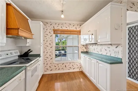 1862 SW Palm City Road Stuart FL 34994