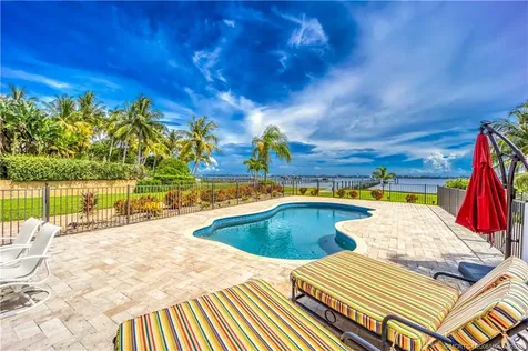 50 NW Alice Street Jensen Beach FL 34957