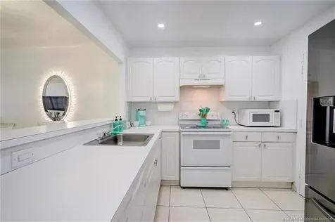 3725 S Ocean Drive Hollywood FL 33019