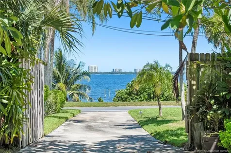 11105 S Indian River Drive Fort Pierce FL 34982