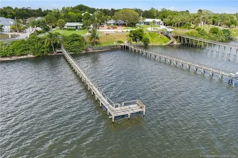 99 Ridge Circle Fort Pierce FL 34982