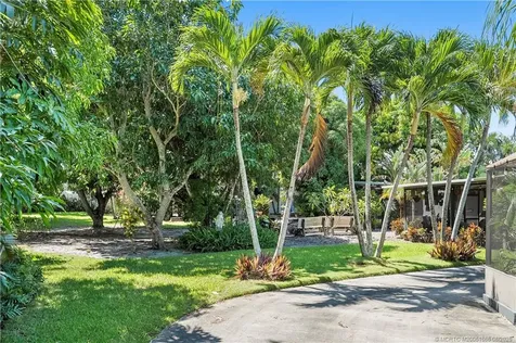 99 Ridge Circle Fort Pierce FL 34982