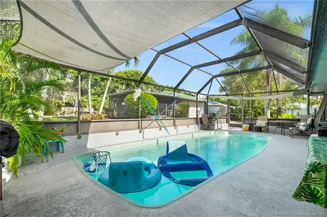 99 Ridge Circle Fort Pierce FL 34982