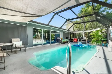 99 Ridge Circle Fort Pierce FL 34982