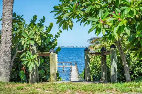 99 Ridge Circle Fort Pierce FL 34982