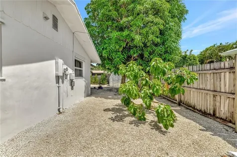 1894 SE Lafayette Street Stuart FL 34997