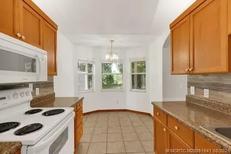 6250 NW Hacienda Lane Port St Lucie FL 34986