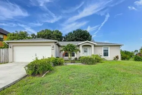 6250 NW Hacienda Lane Port St Lucie FL 34986