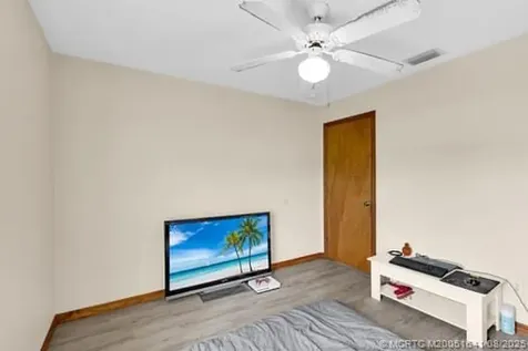 6250 NW Hacienda Lane Port St Lucie FL 34986