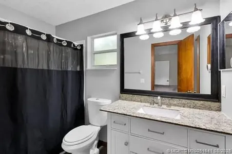 6250 NW Hacienda Lane Port St Lucie FL 34986