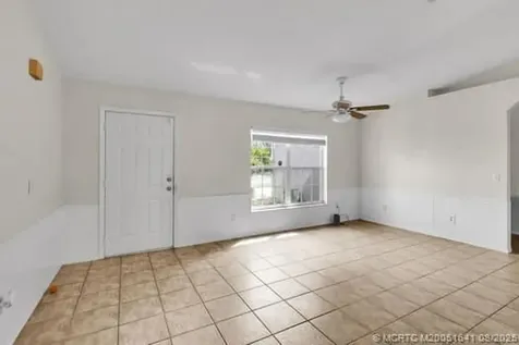 6250 NW Hacienda Lane Port St Lucie FL 34986
