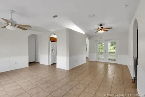 6250 NW Hacienda Lane Port St Lucie FL 34986