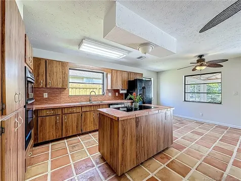 145 NE Fatima Terrace Port St Lucie FL 34983