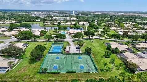 5758 Golden Eagle Circle Palm Beach Gardens FL 33418