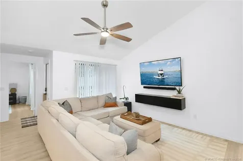 5758 Golden Eagle Circle Palm Beach Gardens FL 33418