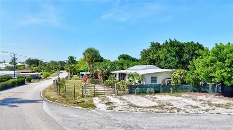 4665 NE Savannah Road Jensen Beach FL 34957