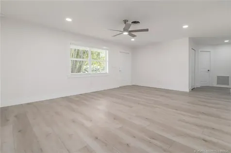 1030 SE Dolphin Drive Stuart FL 34996