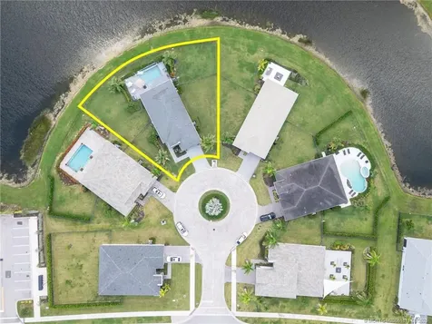 10975 SW Magenta Lane Port St Lucie FL 34987