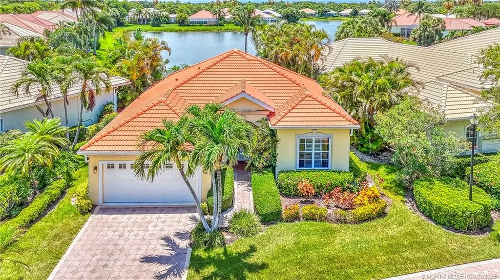 944 Island Club Square Vero Beach FL 32963