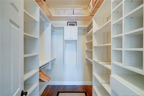 944 Island Club Square Vero Beach FL 32963