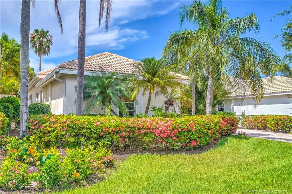 819 Island Club Square Vero Beach FL 32963