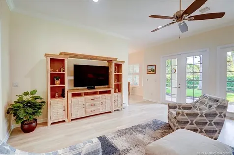 819 Island Club Square Vero Beach FL 32963