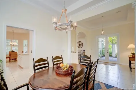 819 Island Club Square Vero Beach FL 32963
