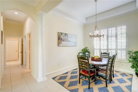 819 Island Club Square Vero Beach FL 32963