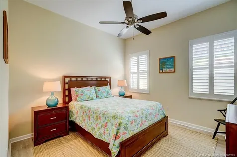 819 Island Club Square Vero Beach FL 32963