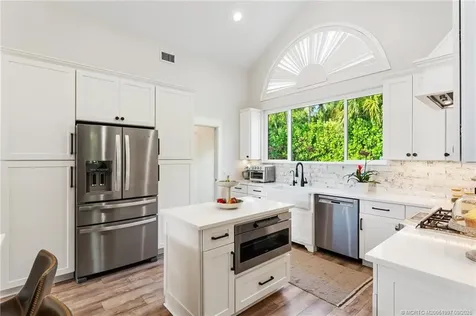 324 SE Martin Avenue Stuart FL 34996