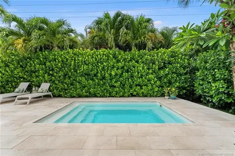 324 SE Martin Avenue Stuart FL 34996