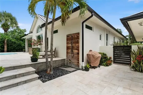 324 SE Martin Avenue Stuart FL 34996