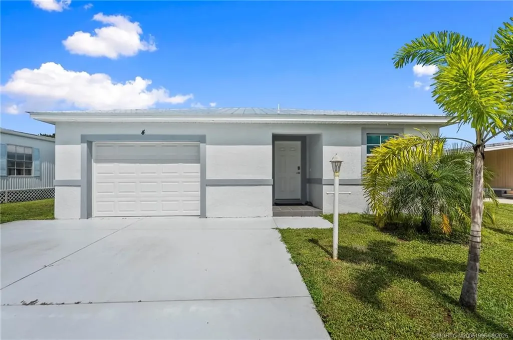 4 La Paloma Lane Port St Lucie FL 34952