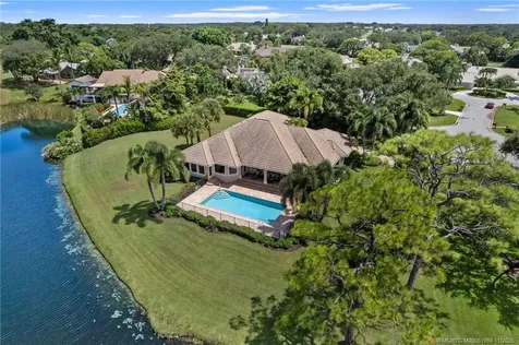 5665 SE Winged Foot Drive Stuart FL 34997