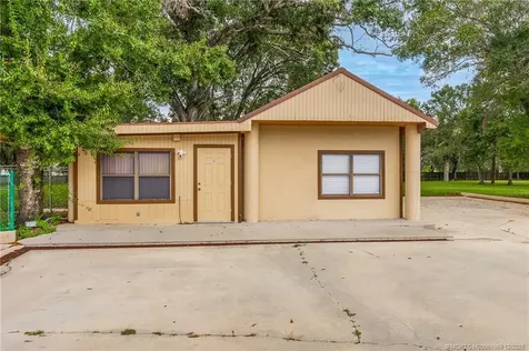 800 Ulrich Road Fort Pierce FL 34982