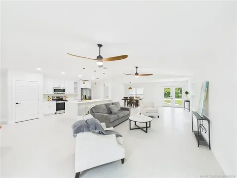 8575 100th Avenue Vero Beach FL 32967