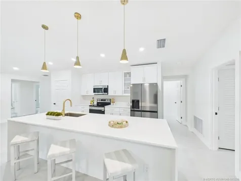 8575 100th Avenue Vero Beach FL 32967