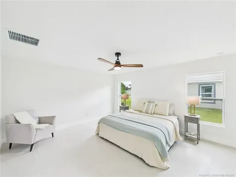 8575 100th Avenue Vero Beach FL 32967