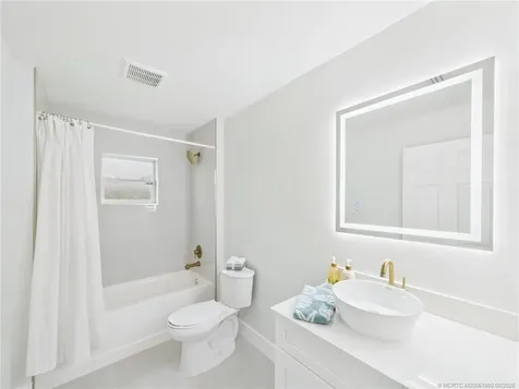 8575 100th Avenue Vero Beach FL 32967