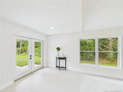 8575 100th Avenue Vero Beach FL 32967