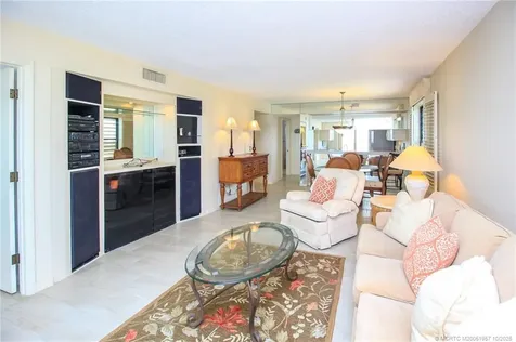 4620 NE Sandpebble Trace Stuart FL 34996