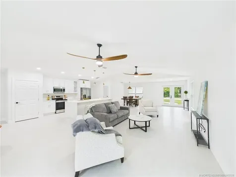 8666 100th Avenue Vero Beach FL 32967