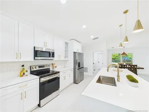 8666 100th Avenue Vero Beach FL 32967