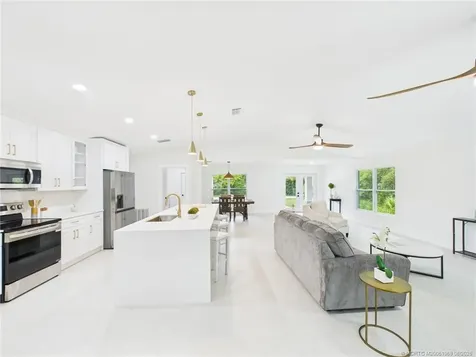 8666 100th Avenue Vero Beach FL 32967