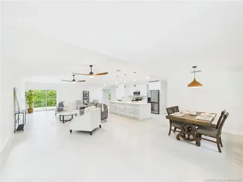 8666 100th Avenue Vero Beach FL 32967