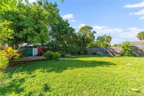 942 SW 27th Street Palm City FL 34990