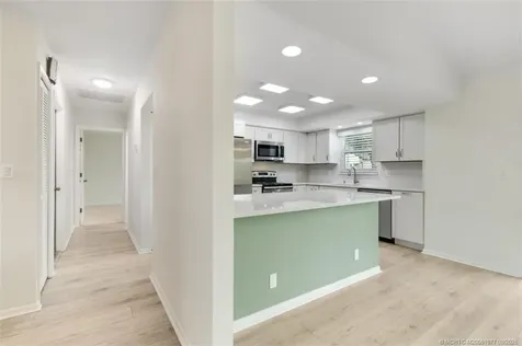 8121 SE Helen Terrace Hobe Sound FL 33455