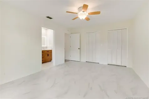 8121 SE Helen Terrace Hobe Sound FL 33455