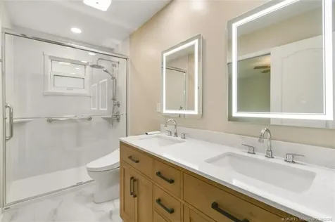 8121 SE Helen Terrace Hobe Sound FL 33455