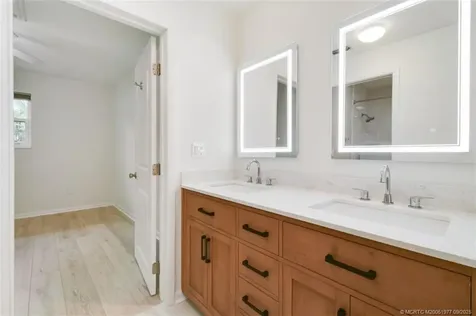 8121 SE Helen Terrace Hobe Sound FL 33455